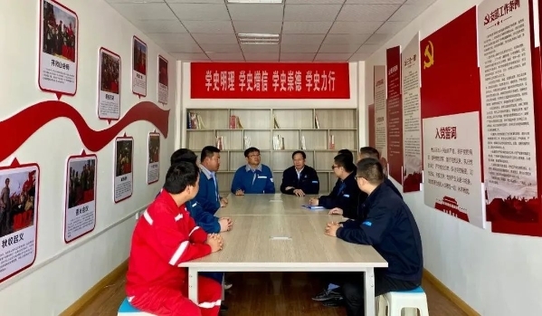 83fe310540b41bf11f4650bf8ac9a50c 83fe310540b41bf11f4650bf8ac9a50c